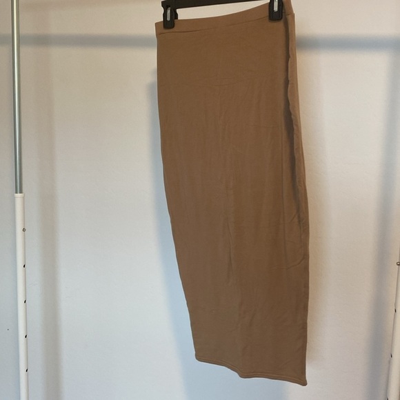Misguided women’s Pencil Skirt - Picture 2 of 3
